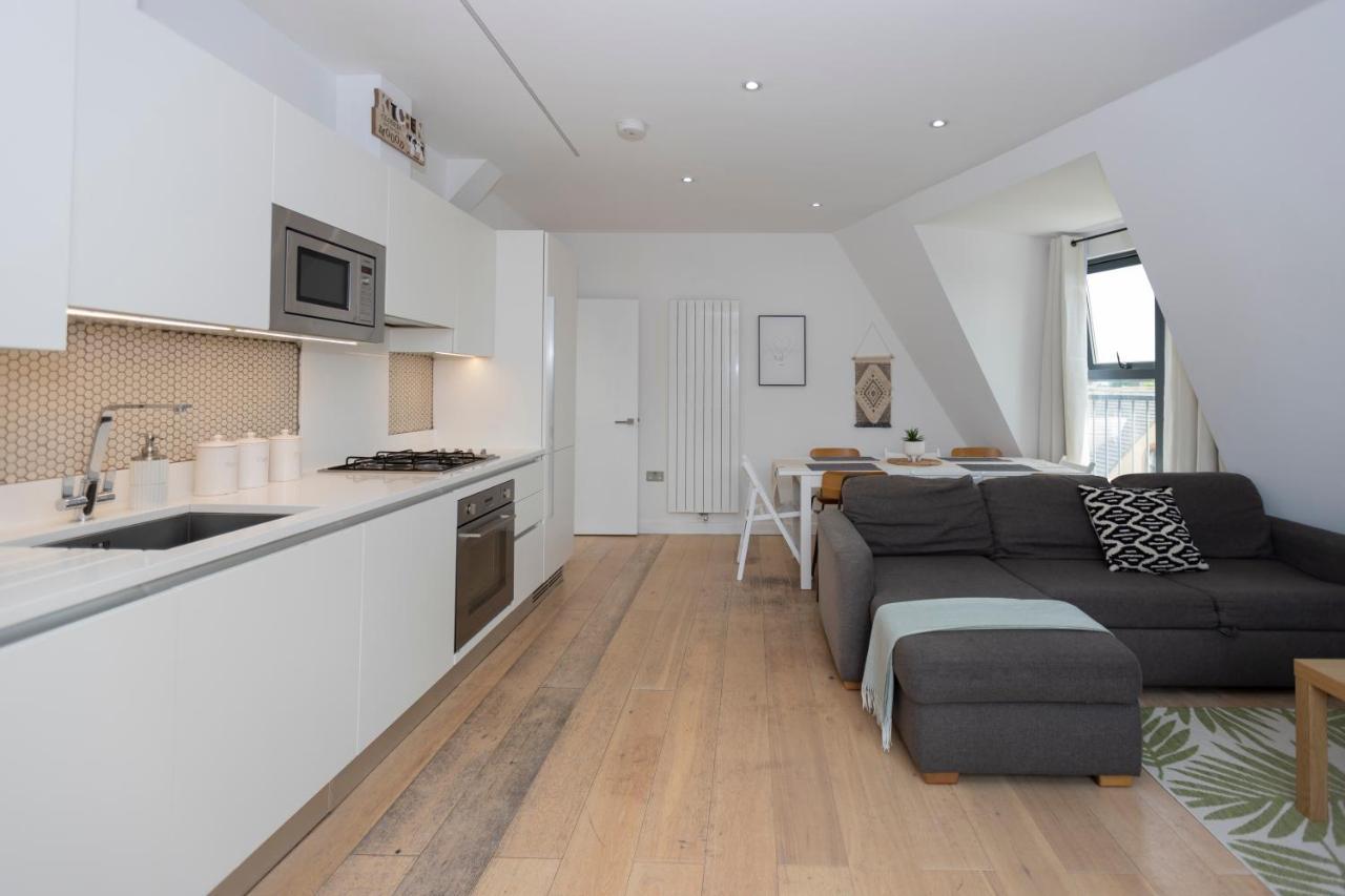 Stunning 3 Bedroom Penthouse With Terrace And Lift Londres Exterior foto