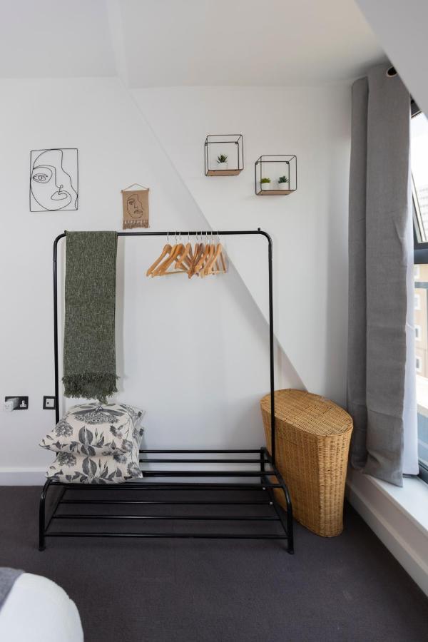 Stunning 3 Bedroom Penthouse With Terrace And Lift Londres Exterior foto